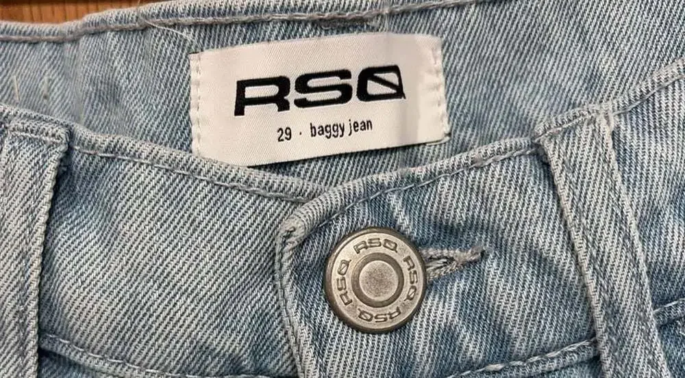 RSQ Women's Light Wash Distressed Baggy Jeans